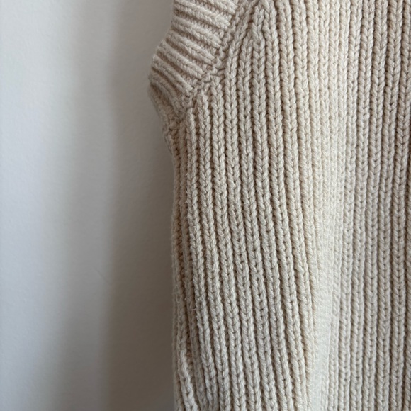 Song of Style Beige Ribbed Scoop Neck Knit Vest - Picture 8 of 13